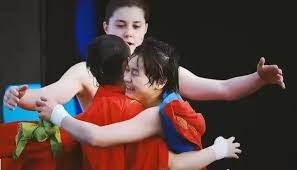 扑克中的加注逻辑（扑克加注策略解析）